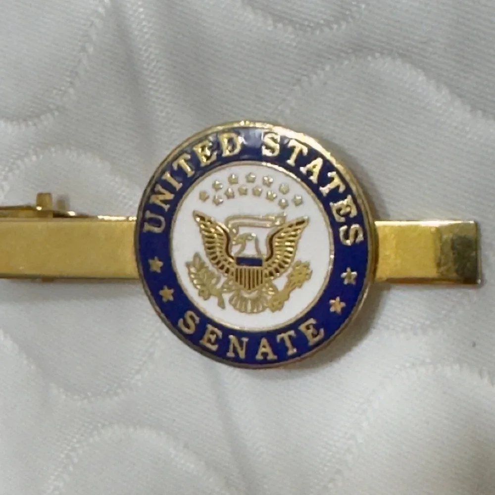 Vintage United States Senate Gold Tone 2